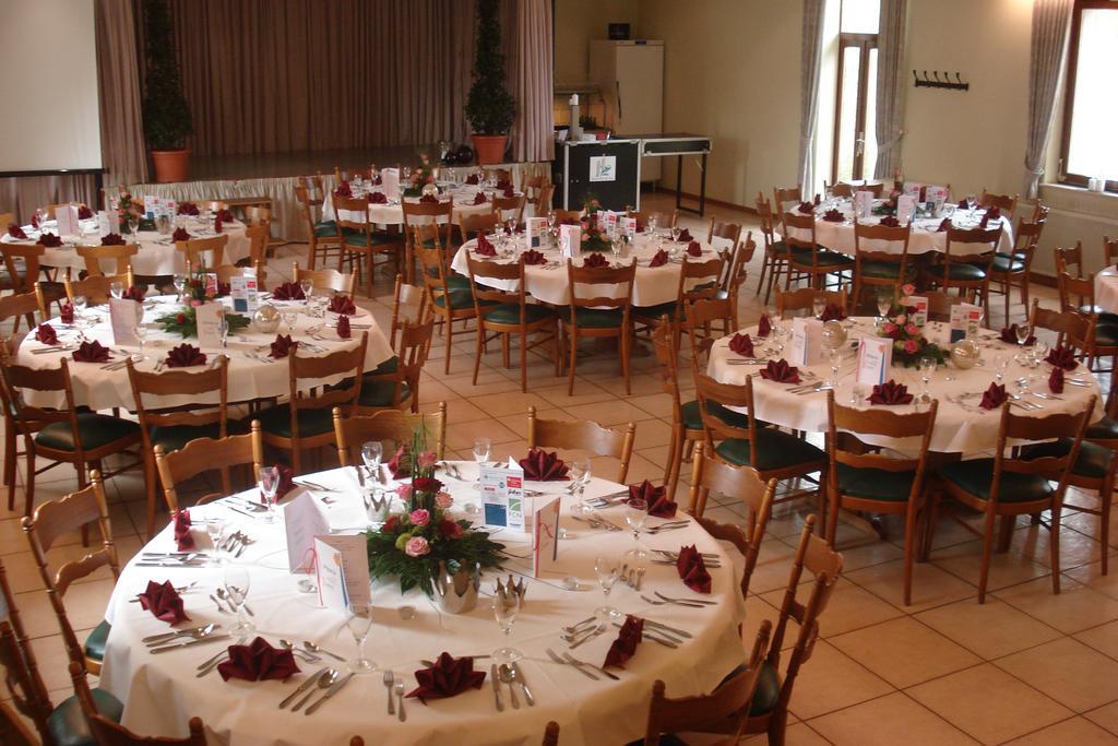Traditionsgasthof Zum Luedertal Bimbach Buitenkant foto