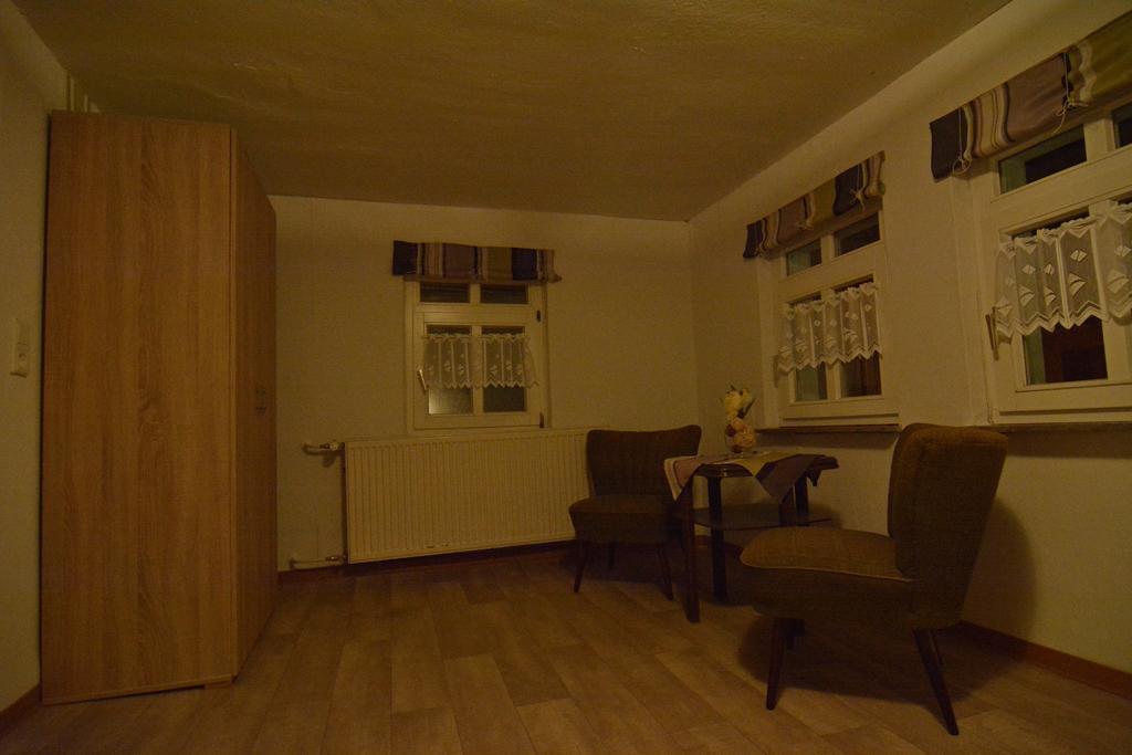 Traditionsgasthof Zum Luedertal Bimbach Buitenkant foto